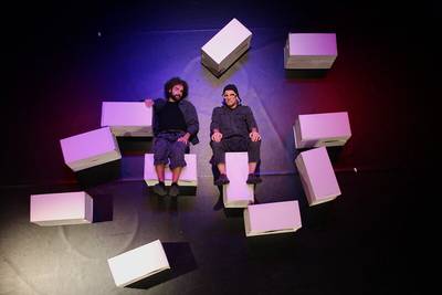 Les Boxeurs: Boîtes Blanches
