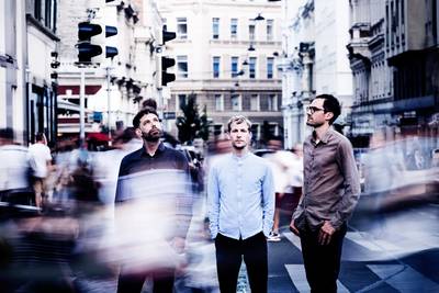 Martin Listabarth Trio: „In Her Footsteps“