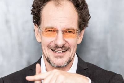 Chin Mayer: Leben im Plus Chin Mayer: Leben im Plus